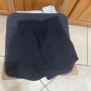 Lululemon Track That High-Rise Lined Short 3"